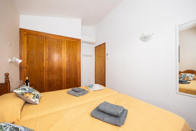 Twin bedroom with A/C . - Villa Juana . (Photo Gallery) }}