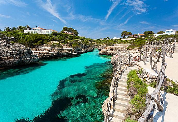 Cala en Brut . - Villa Clariana . (Fotogalerie) }}