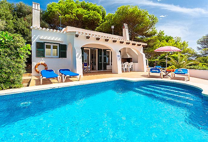 Beautiful villa with private pool, terrace, and large garden with sea views . - Villa Binibety . (Galleria fotografica) }}