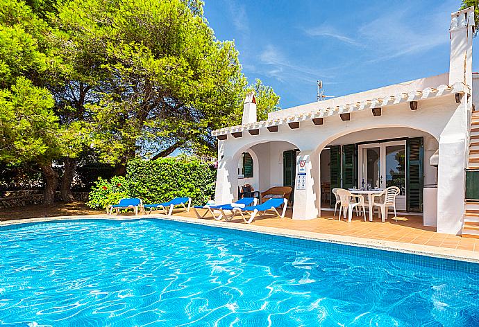 Beautiful villa with private pool, terrace, and large garden . - Villa Binimary . (Galerie de photos) }}