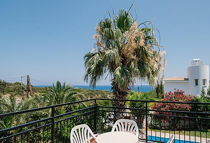 Terrace . - Villa Aphrodite . (Photo Gallery) }}