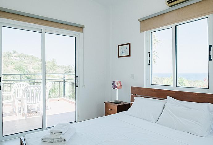 Double bedroom . - Villa Aphrodite . (Photo Gallery) }}