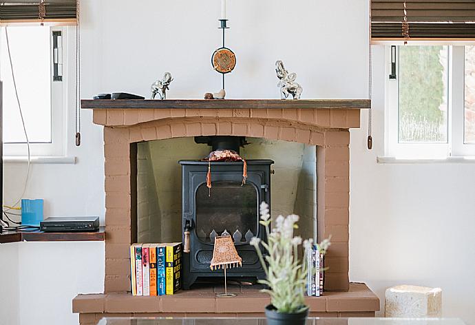 Fire place . - Villa Aphrodite . (Photo Gallery) }}