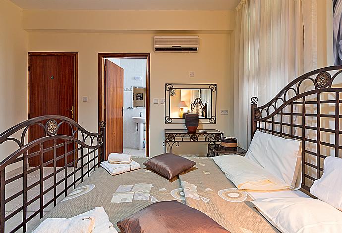 Double bedroom . - Villa Irene Palace . (Photo Gallery) }}