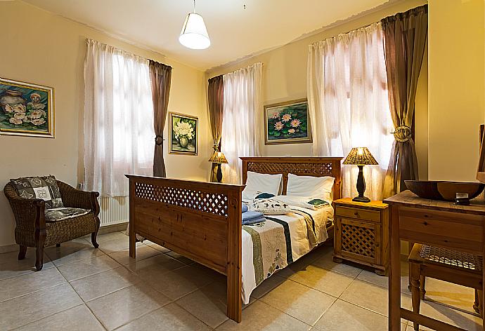 Double bedroom . - Villa Irene Palace . (Galería de imágenes) }}