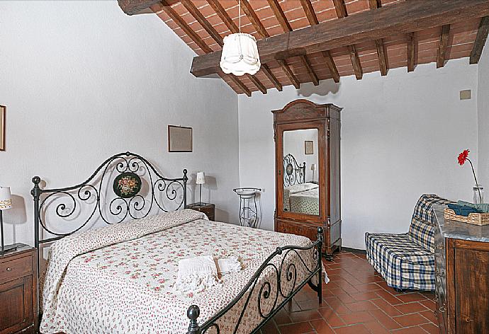 Bedroom . - Villa Mealli . (Photo Gallery) }}