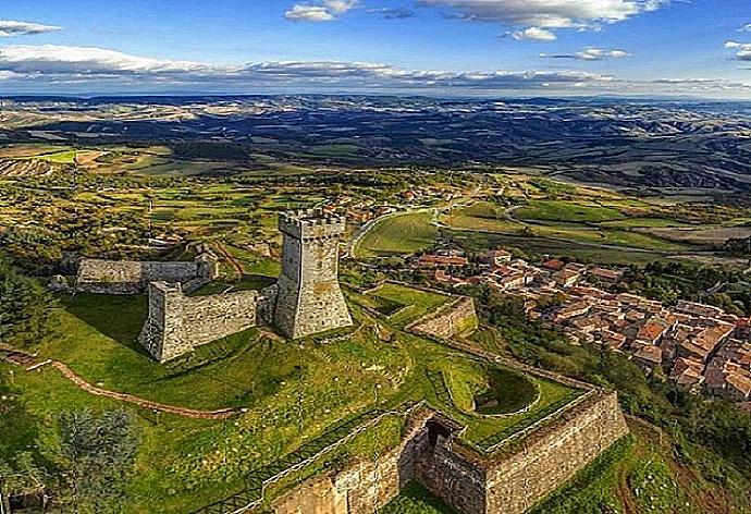  . - Villa Mealli . (Galleria fotografica) }}