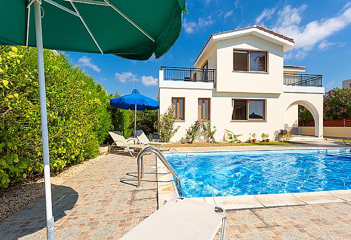 Beautiful villa with private pool and terrace with sea views . - Villa Ellada 2 . (Photo Gallery) }}