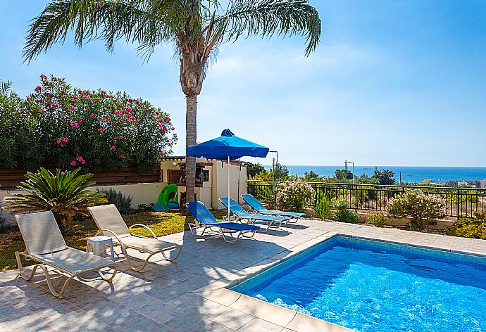 Private pool and terrace with sea views . - Villa Ellada 2 . (Photo Gallery) }}