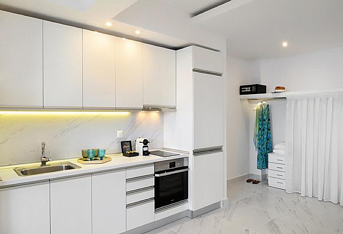 Equipped kitchen . - Junior Suite I . (Galerie de photos) }}