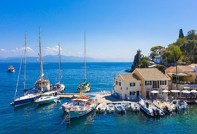 Loggos . - Villa Alexandros . (Fotogalerie) }}