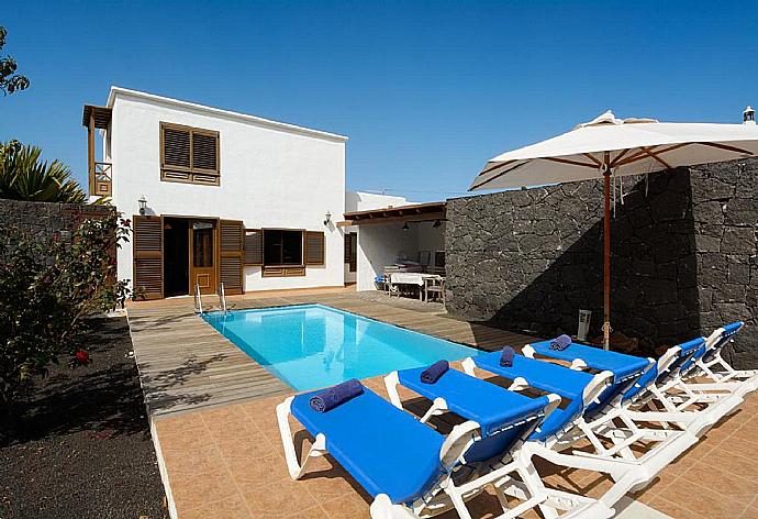 ,Beautiful villa with private pool and terrace . - Villa Bene . (Photo Gallery) }}
