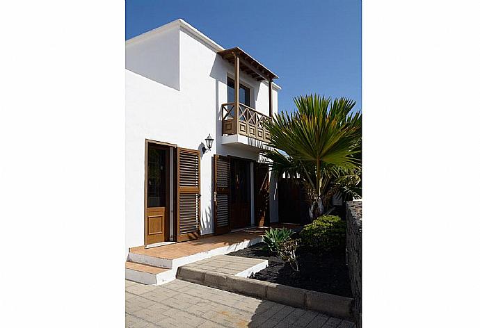 Beautiful villa and terrace area . - Villa Bene . (Photo Gallery) }}