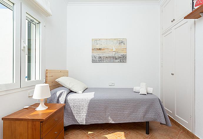 Single bedroom with A/C . - Villa Torreta . (Photo Gallery) }}