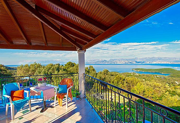  . - Villa Bouritsa . (Photo Gallery) }}