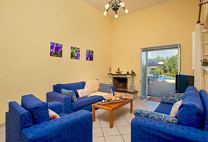  . - Villa Bouritsa . (Photo Gallery) }}