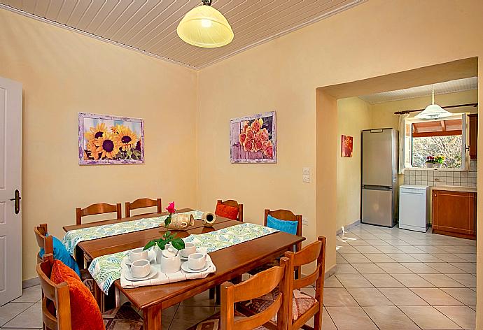  . - Villa Bouritsa . (Photo Gallery) }}