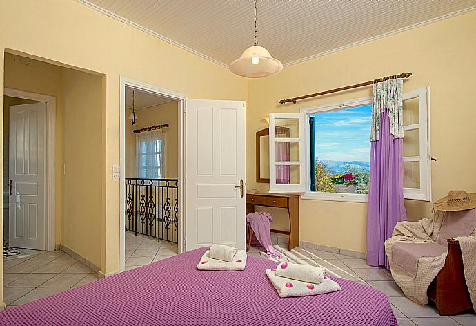  . - Villa Bouritsa . (Photo Gallery) }}