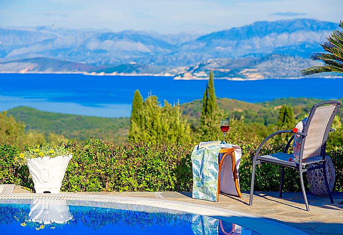  . - Villa Bouritsa . (Photo Gallery) }}