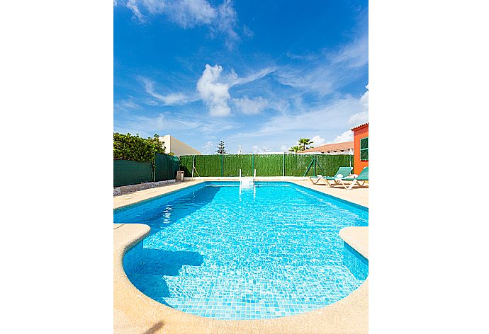 Private pool and terrace . - Villa Mar i Mar . (Galerie de photos) }}