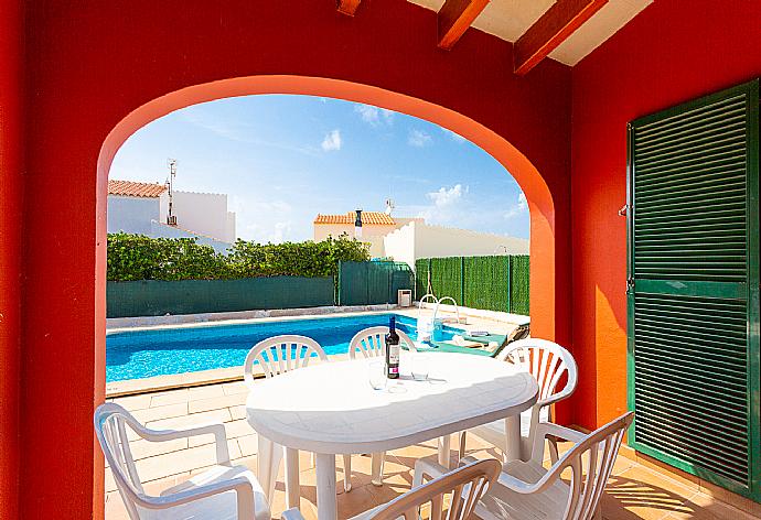 Sheltered terrace area . - Villa Mar i Mar . (Photo Gallery) }}