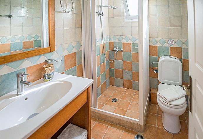Villa Rodi Bathroom