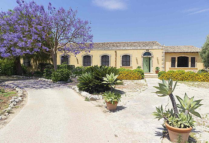 Garden area . - Casale dell Ulivo . (Fotogalerie) }}