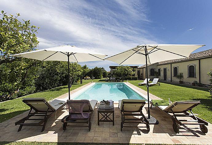 Beautiful villa with private pool and terrace . - Casale dell Ulivo . (Galerie de photos) }}