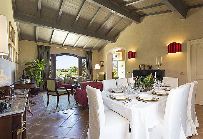 Living room with sofas, dining area, WiFi internet, and satellite TV . - Casale dell Ulivo . (Fotogalerie) }}