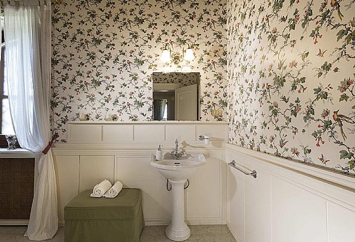 Bathroom . - Casale dell Ulivo . (Galerie de photos) }}