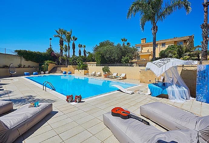 ,Beautiful villa with private pool and terrace . - Villa Lady Pearl . (Galería de imágenes) }}