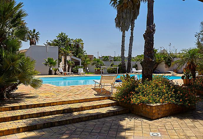 Beautiful villa with private pool and terrace . - Villa Lory . (Photo Gallery) }}