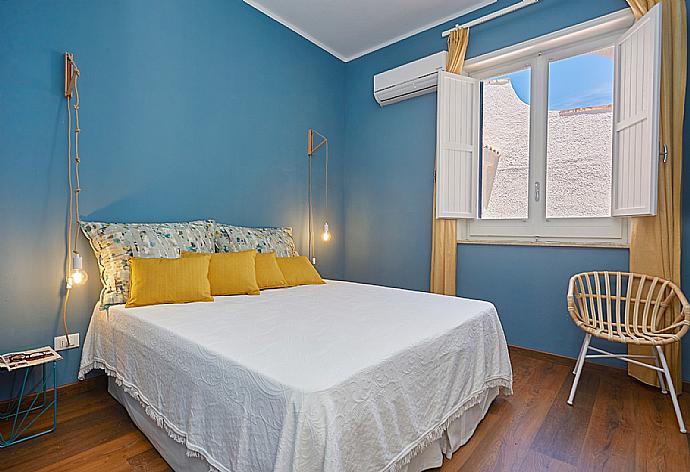 Double bedroom with A/C . - Villa Maraus . (Galleria fotografica) }}