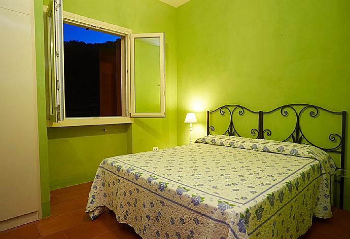 Double bedroom with A/C . - Villa Panorama . (Galleria fotografica) }}