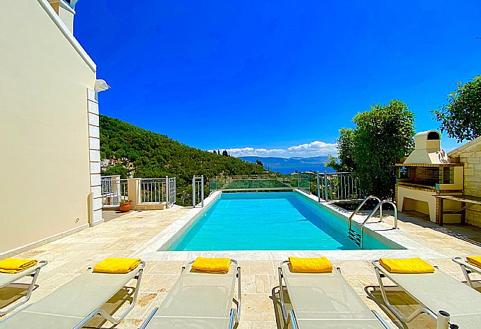  . - Kalami Beach Luxury Villa . (Photo Gallery) }}