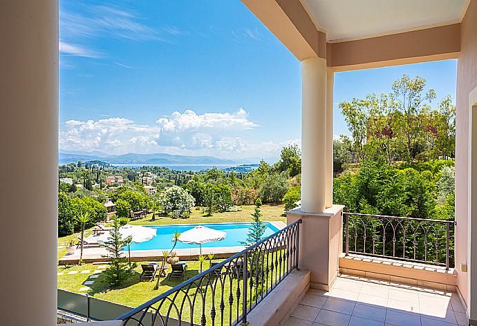 View of pool from terrace . - Villa Denise . (Fotogalerie) }}
