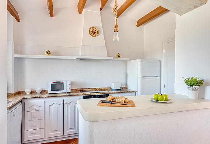 Equipped kitchen . - Villa Miguels . (Fotogalerie) }}