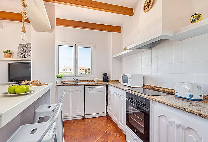 Equipped kitchen . - Villa Miguels . (Fotogalerie) }}