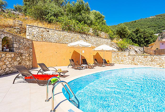 Private pool and terrace with sea views . - Villa Konstantinos . (Photo Gallery) }}