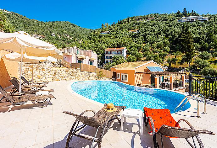 Beautiful villa with private pool and terrace with sea views . - Villa Konstantinos . (Photo Gallery) }}