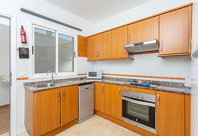 Equipped kitchen . - Villa Tania . (Fotogalerie) }}