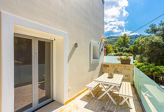 Terrace area . - Villa Nikolakis . (Fotogalerie) }}