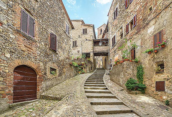 Anghiari . - Villa Piombona . (Fotogalerie) }}