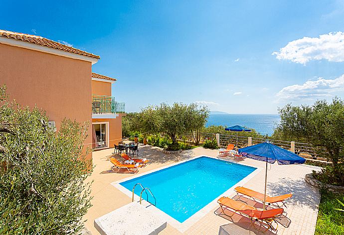 Beautiful villa with private pool and terrace with panoramic sea views . - Villa Eri . (Galería de imágenes) }}