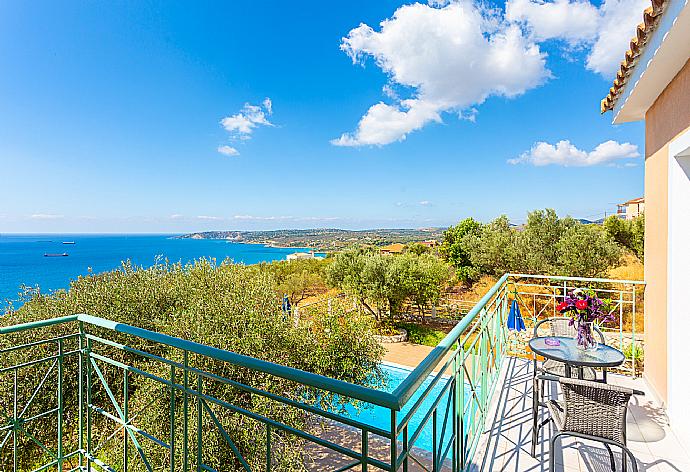 Upper terrace with panoramic sea views . - Villa Eri . (Photo Gallery) }}