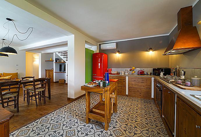 Villa Il Girasole Kitchen