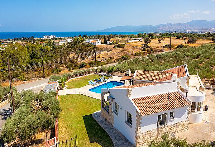 Aerial view of Villa Thea . - Villa Thea . (Fotogalerie) }}