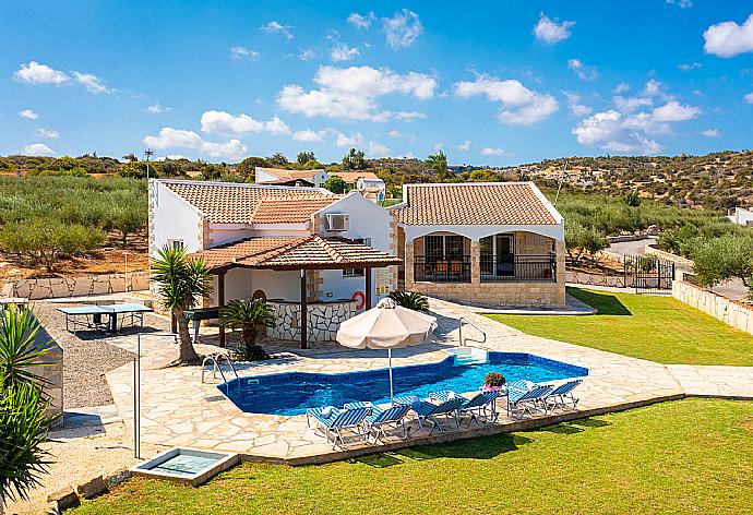 Aerial view of Villa Thea . - Villa Thea . (Fotogalerie) }}