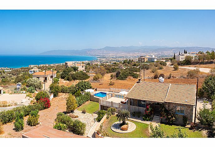 Aerial view of Villa Stone House . - Villa Stone House . (Galerie de photos) }}