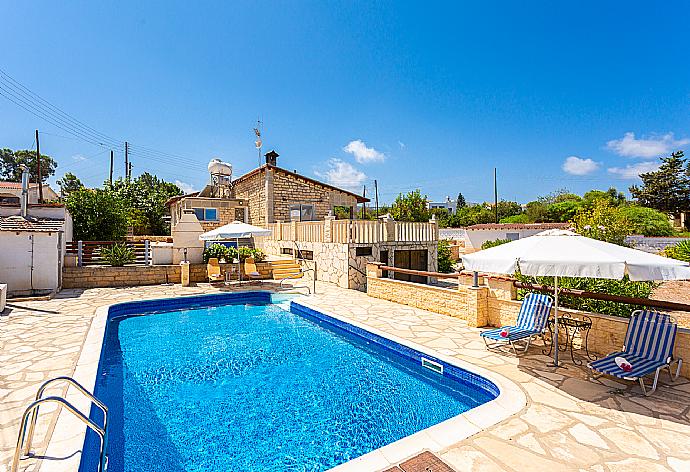 ,Beautiful villa with private pool, terrace, and garden . - Villa Stone House . (Photo Gallery) }}